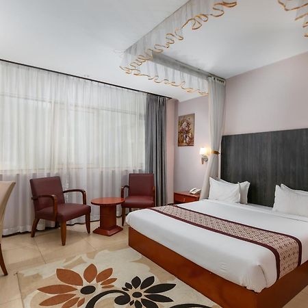 Russell Hotel 캄팔라 외부 사진