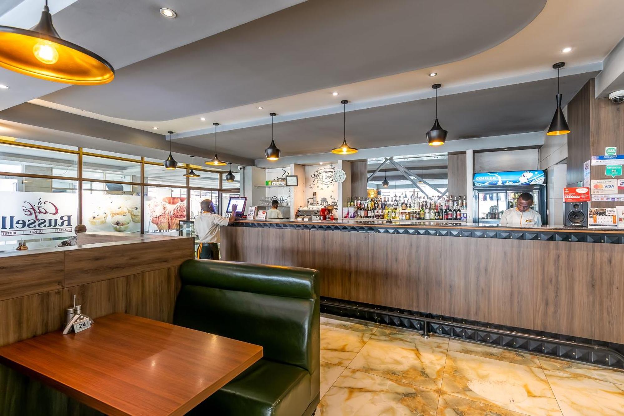 Russell Hotel 캄팔라 외부 사진