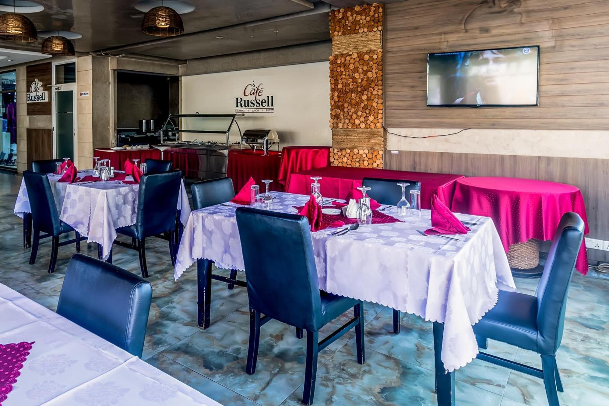 Russell Hotel 캄팔라 외부 사진