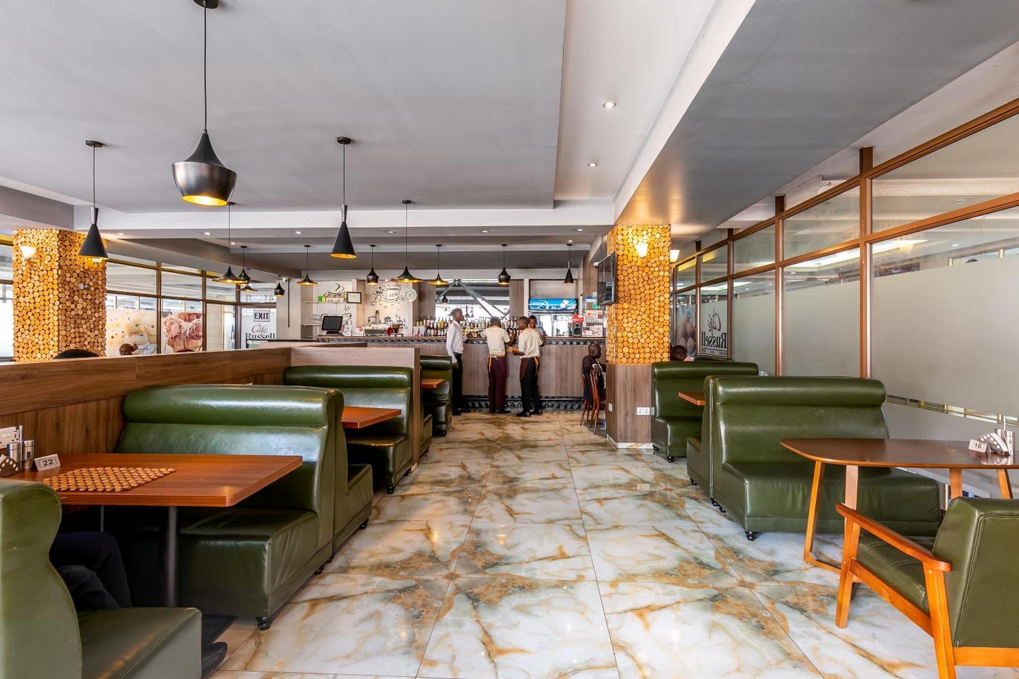 Russell Hotel 캄팔라 외부 사진