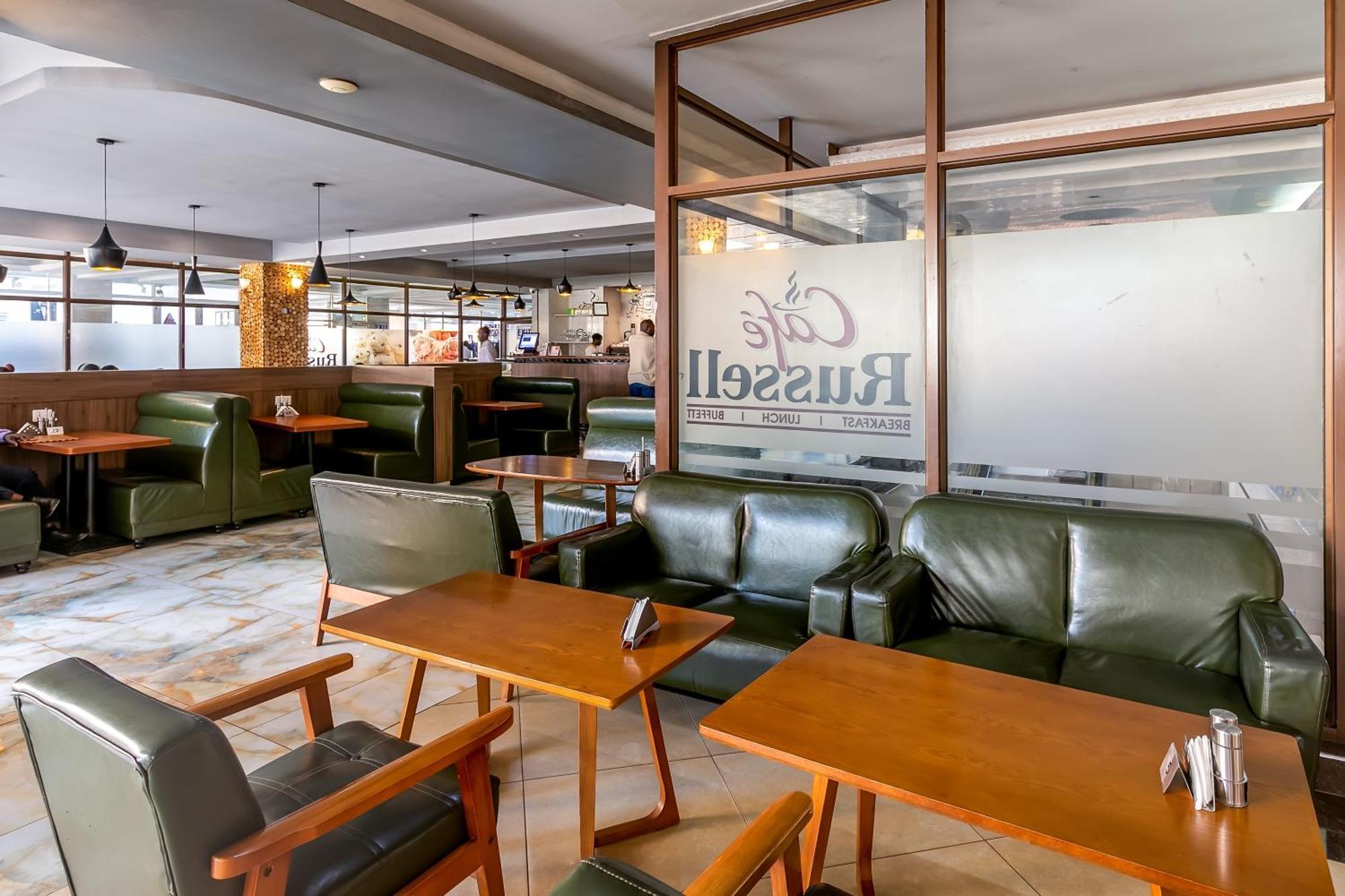 Russell Hotel 캄팔라 외부 사진