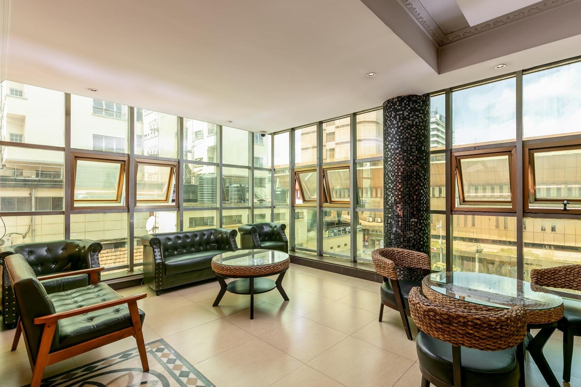 Russell Hotel 캄팔라 외부 사진