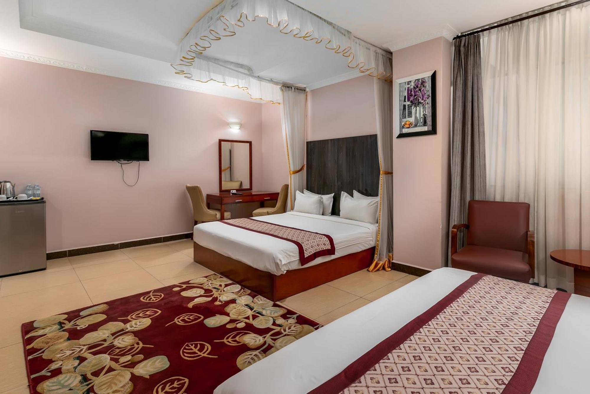 Russell Hotel 캄팔라 외부 사진