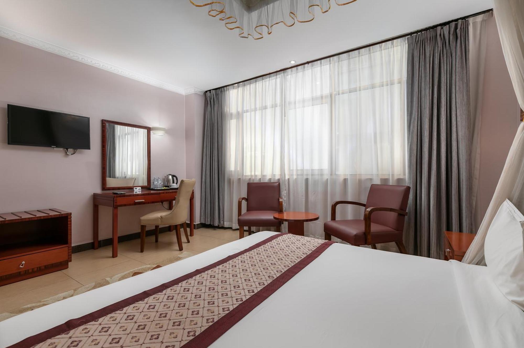 Russell Hotel 캄팔라 외부 사진