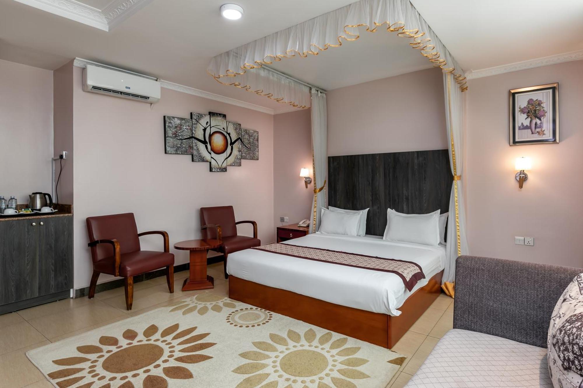 Russell Hotel 캄팔라 외부 사진